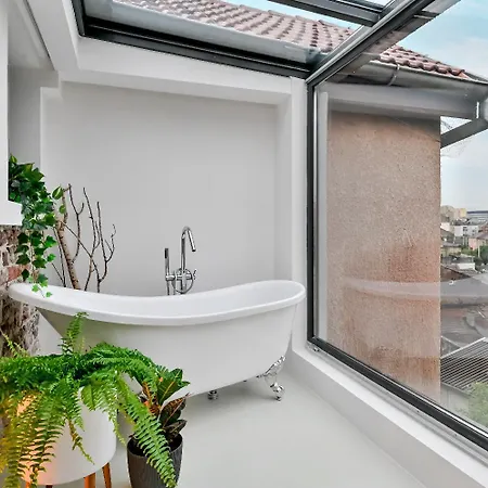 Dreamy Sunset Loft In Center