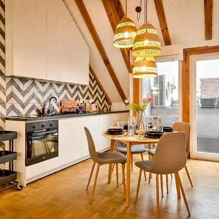 Dreamy Sunset Loft In Center 아파트 *