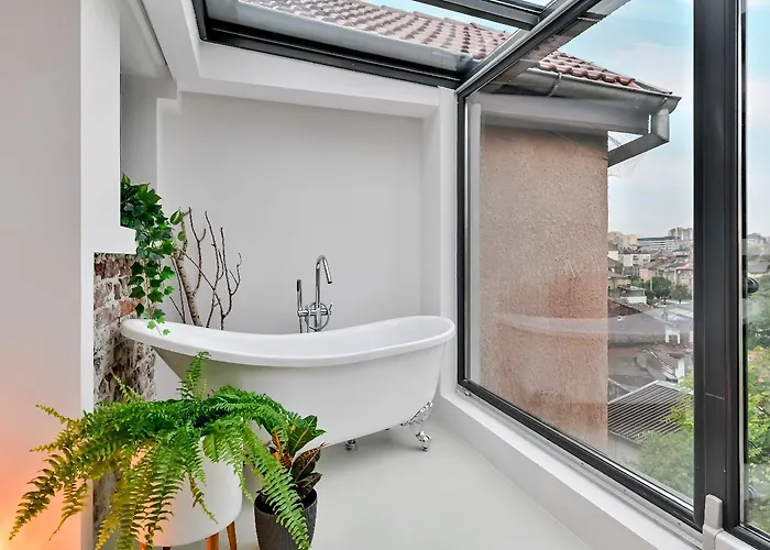 Dreamy Sunset Loft In Center