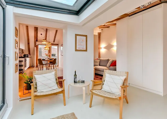 Dreamy Sunset Loft In Center *